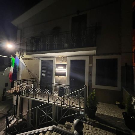Castel Di Sangro Suite Apartment Eksteriør bilde